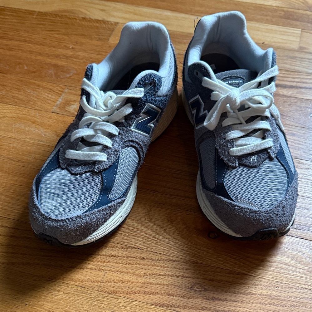 New Balance Gray and Navy Running Sneakers